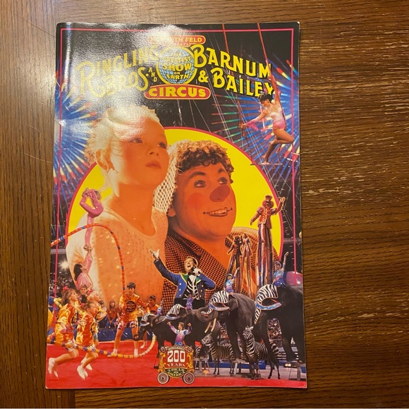 Vintage 1993 Ringling Bros. & Barnum Bailey Shows Catalog From Circus, Circus NV - Picture 8 of 16